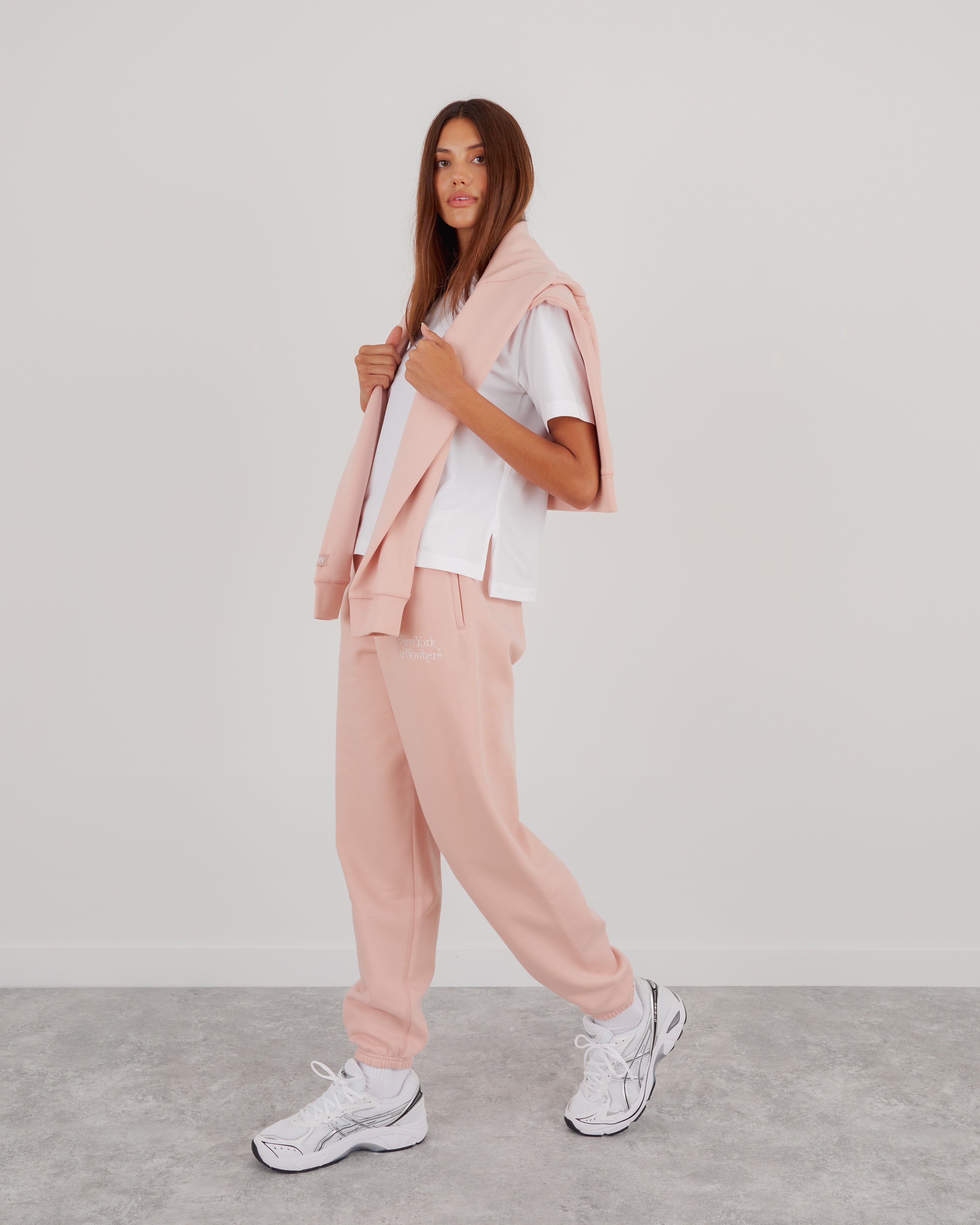 ☆関税込★NCOVER★Pink Ribbon Logo Half Training Pants★ FLUID WRAP-FRONT PANTS - PINK | COS